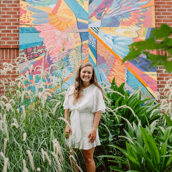 Meet your Posher - Picture 1 of 1